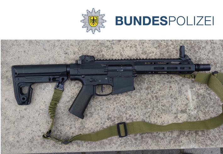 Grenzkontrolle Bad Muskau: Polin mit „Maschinenpistole“ gestoppt!
